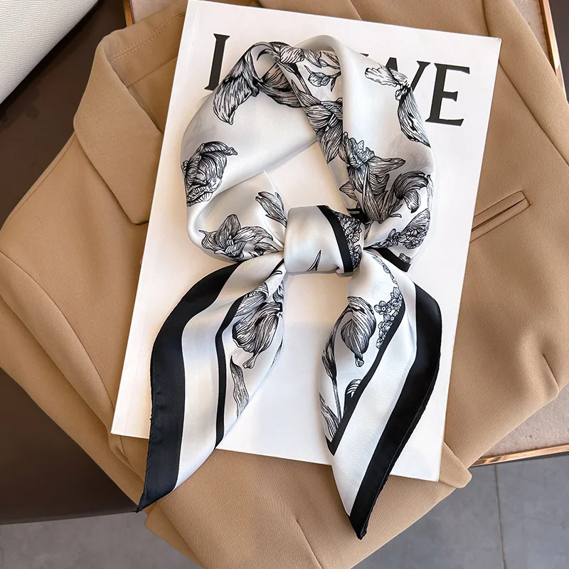 Luxury Bags Duffle - Lenço quadrado de seda com estampa