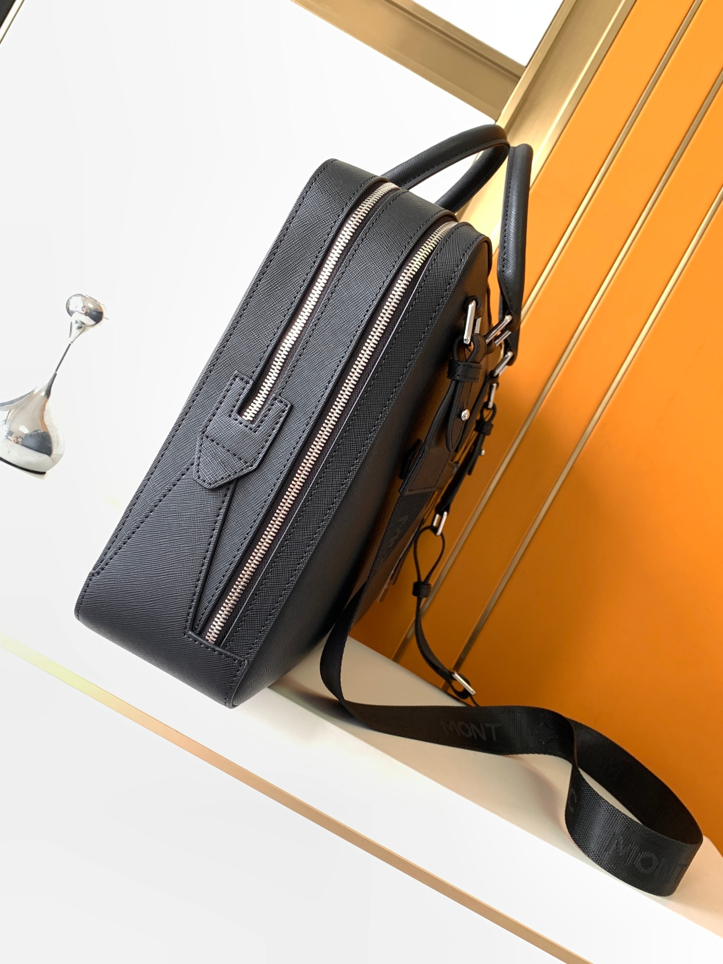 Bolsas de Mão Masculinas de Lu - Luxury Bags For Men avaliação e preço