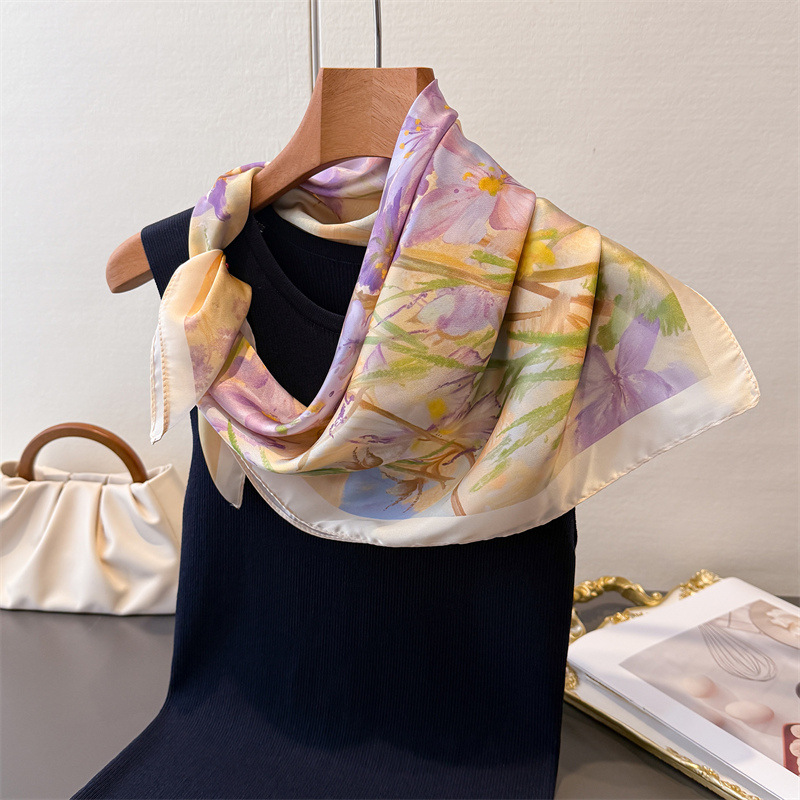Lenço Quadrado Estampado Femin - Luxury Bags Duffle avaliação e preço