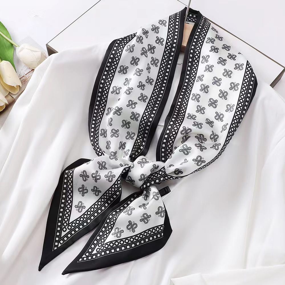 Lenço Quadrado de Seda Luxuoso - Luxury Bags Duffle avaliação e preço